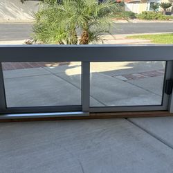 Commercial Self Closing Service Window *NEW