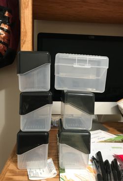 Flashcard organizers