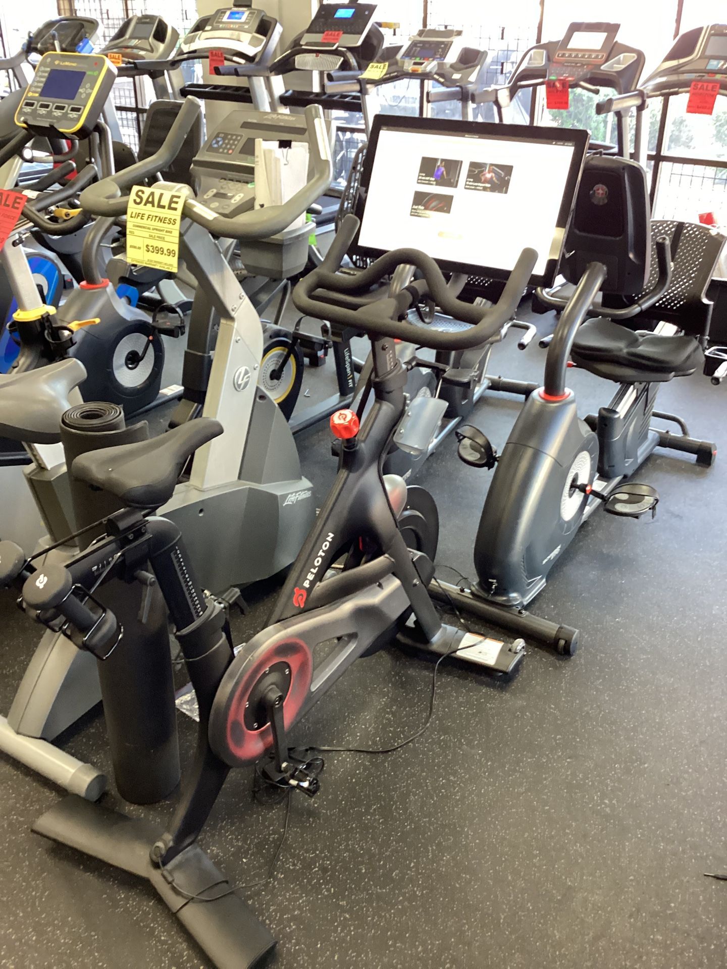 Peloton Gen 1 Spin Exercise Bike 