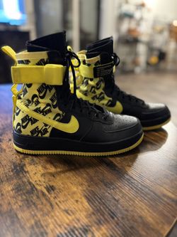 Men’s AF1 Boots (rare find)