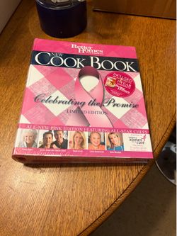 Better Homes and Gardens cookbook- NEW