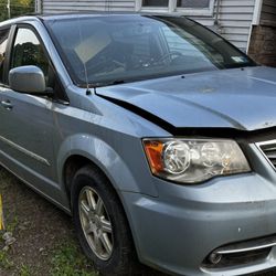 2013 Chrysler Town And Country