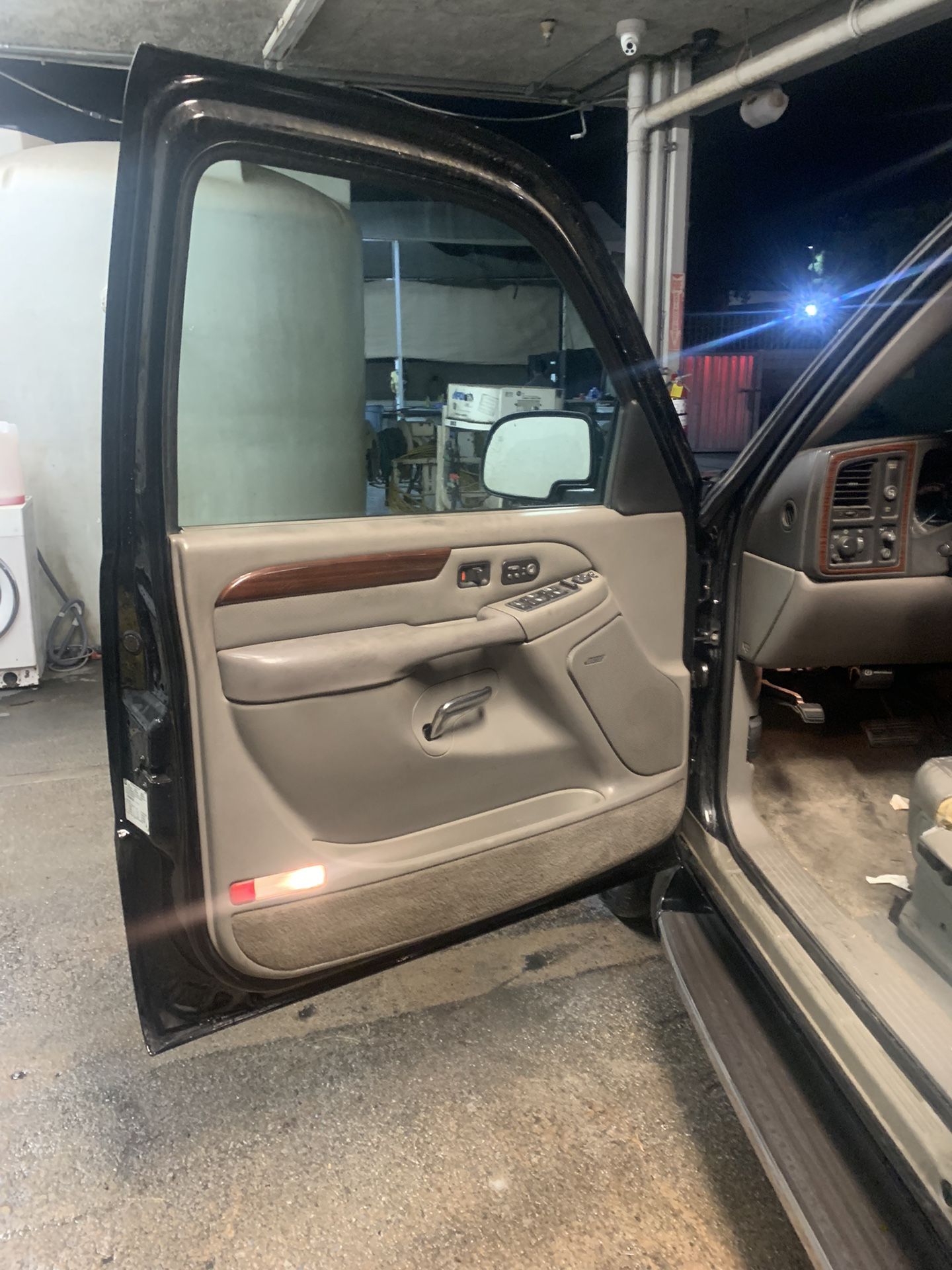 Parts Only ..partes Solamente 2002 Cadillac Escalade 6.0 main image 0