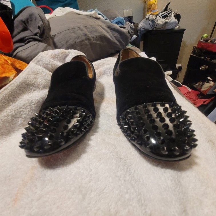 Authentic Pre owned Christian Louboutin Spooky Men display picture 2