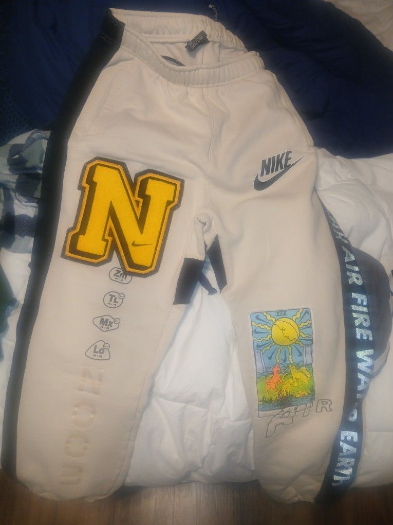 Nike Sweatpants