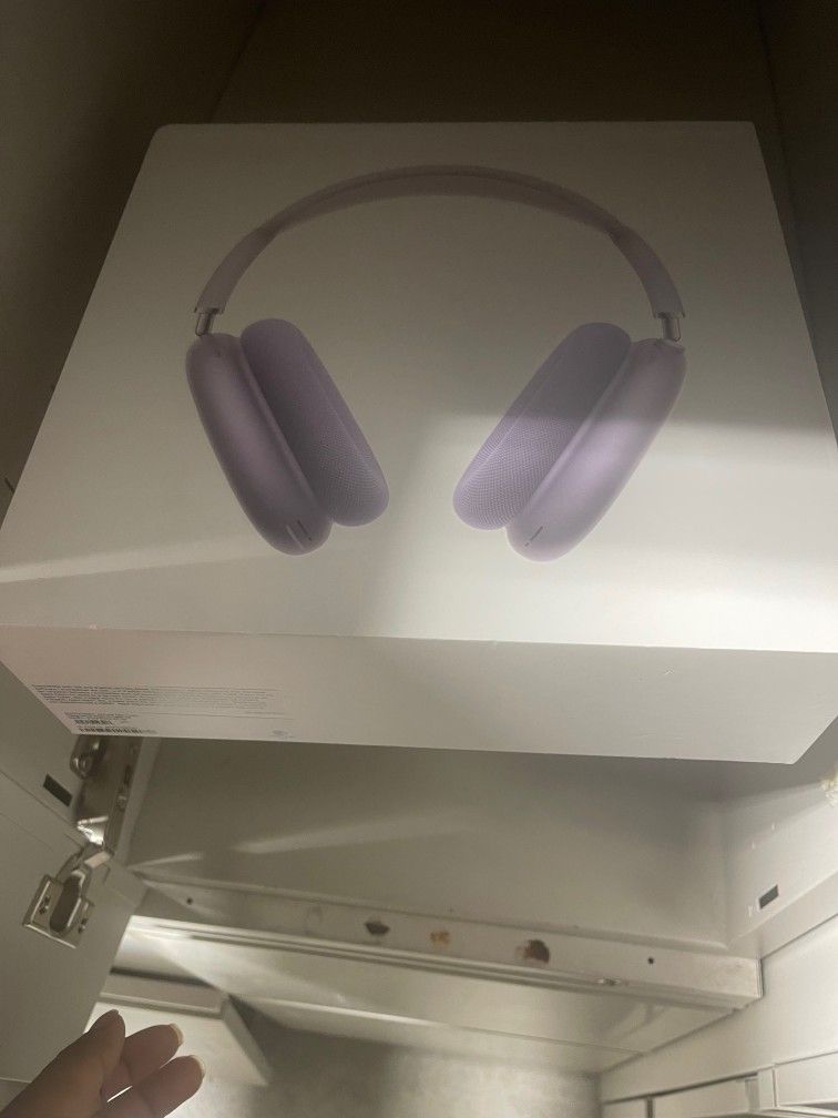 Apple Headphones Air Max Pro New
