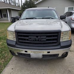 GMC sierra 1500 v8