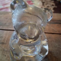 VINTAGE( FENTON ) BEAR CRYSTAL 