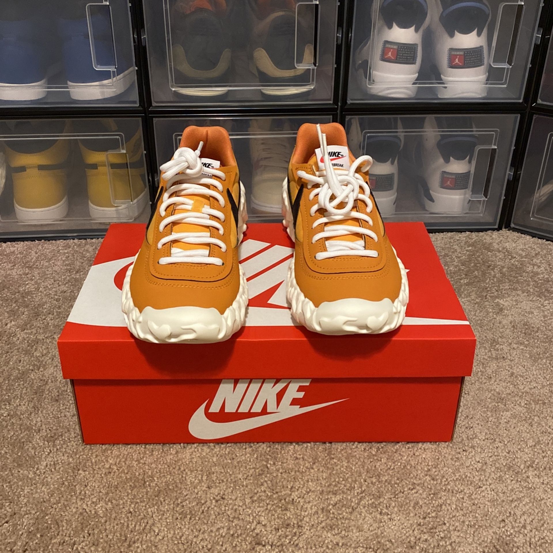 Nike Over break Hot Curry