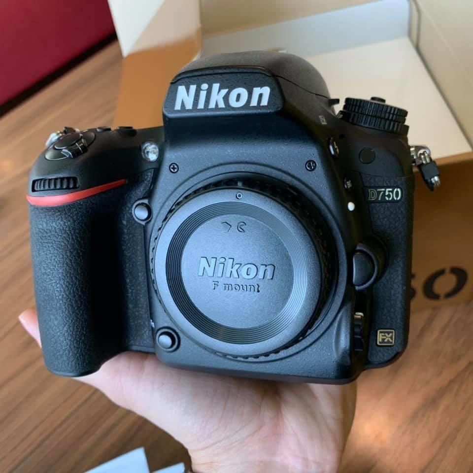 Nikon D750 With Battery Grip