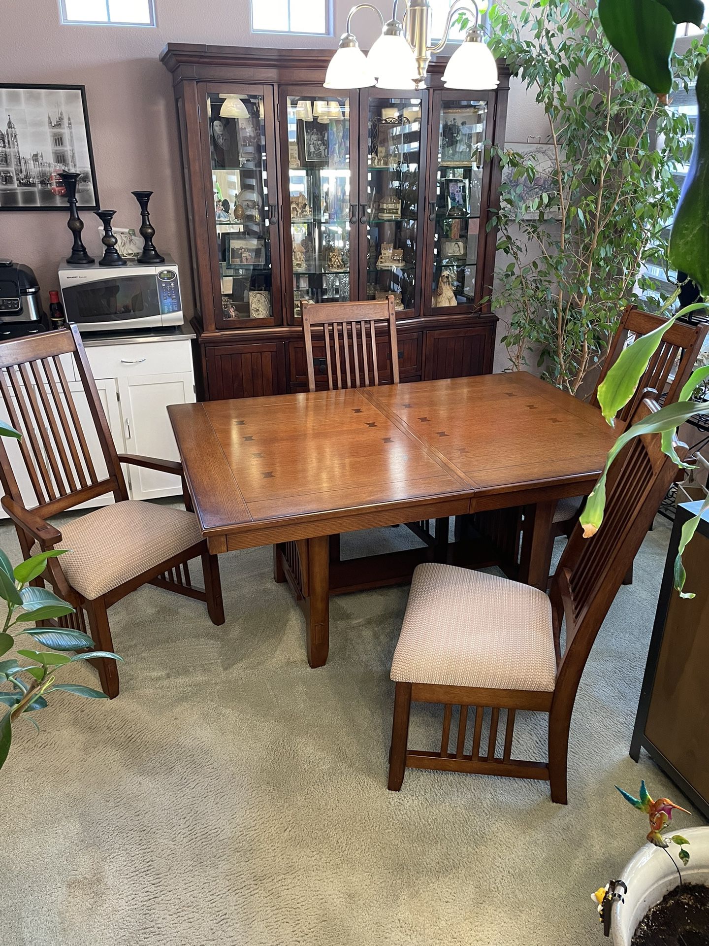 Dining Room Table With 4 Chairs - MUST SELL