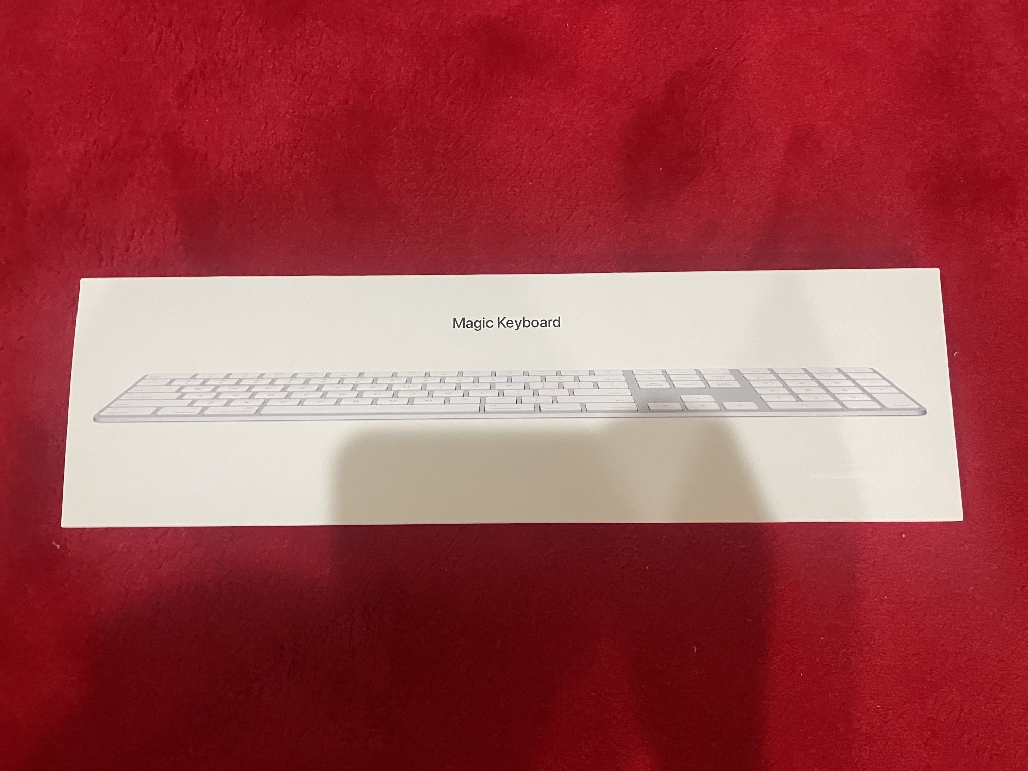 Apple Magic (MQ052LL/A) Wireless Keyboard with Numeric Pad - Silver BRAND NEW!