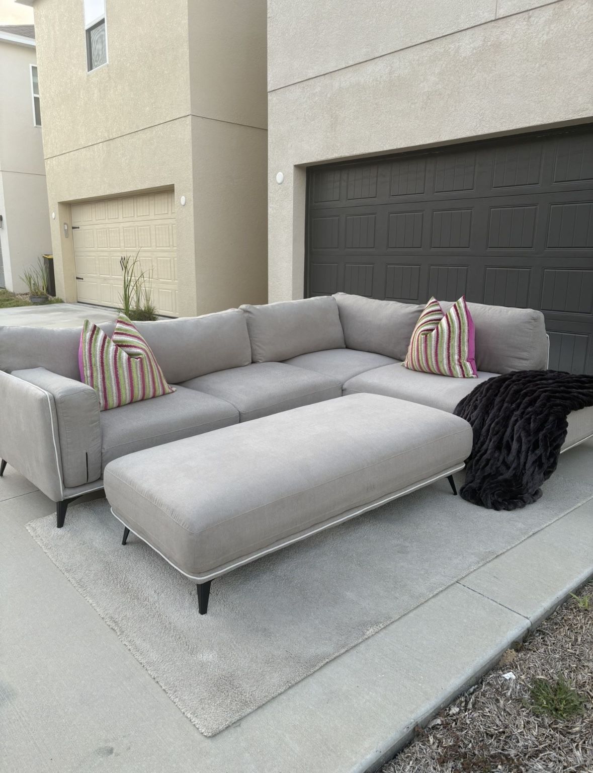 Sectional Sofa
