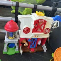 fisher price Interactive Farm House 