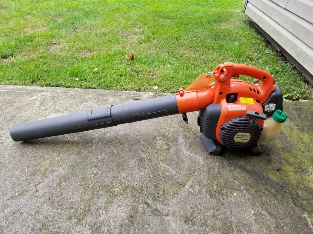 Leaf blower