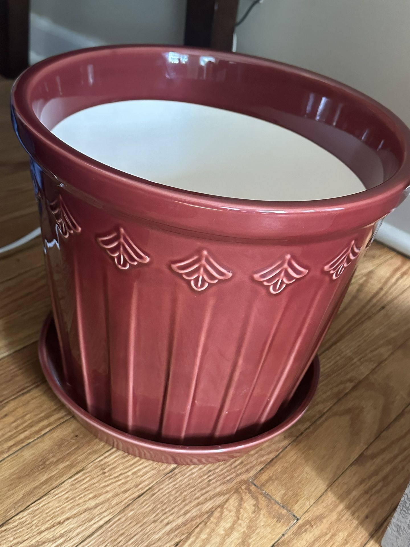 Red Shed Pot