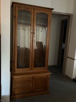 Gun cabinet glass etched with deer and water fowl