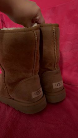 Women Uggs size 10
