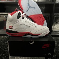 Air Jordan 5 Retro