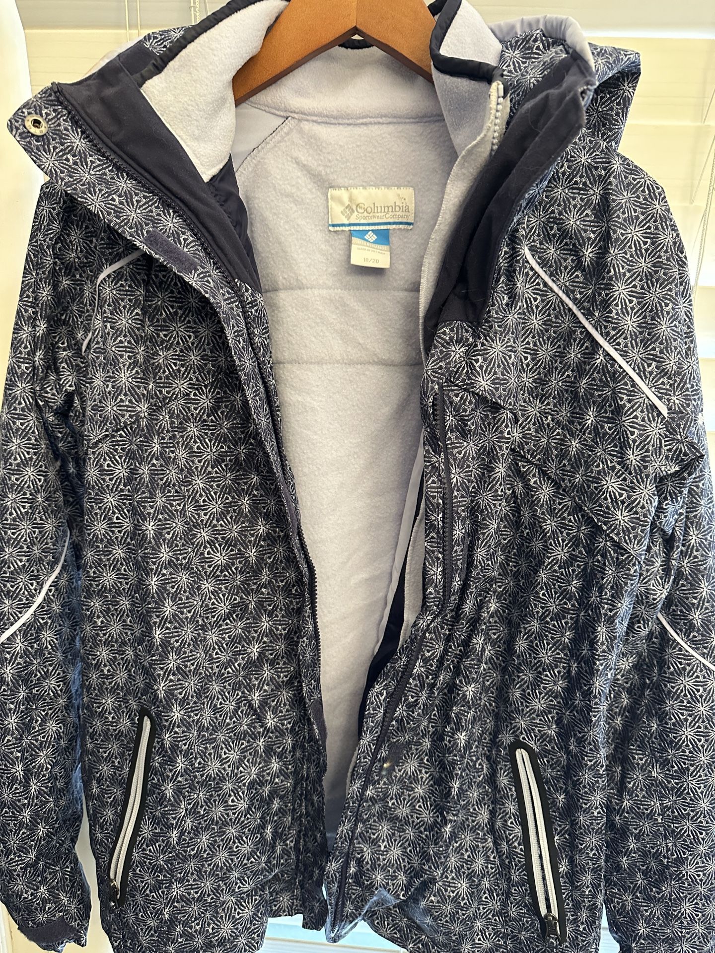 Columbia Girl’s Women’s Ski Jacket Lightweight 
