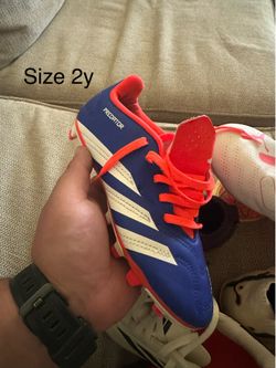 Kids cleats