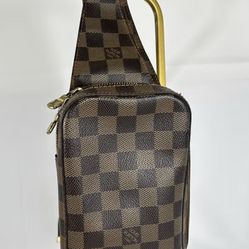 Louis Vuitton Crossbody Bag 
