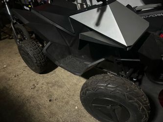 Tesla Quad like New