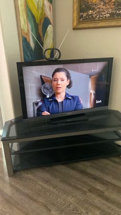 Sony 48 “ and stand