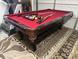Classy 7’ Pool Table - Brand New Felt - Can Deliver!