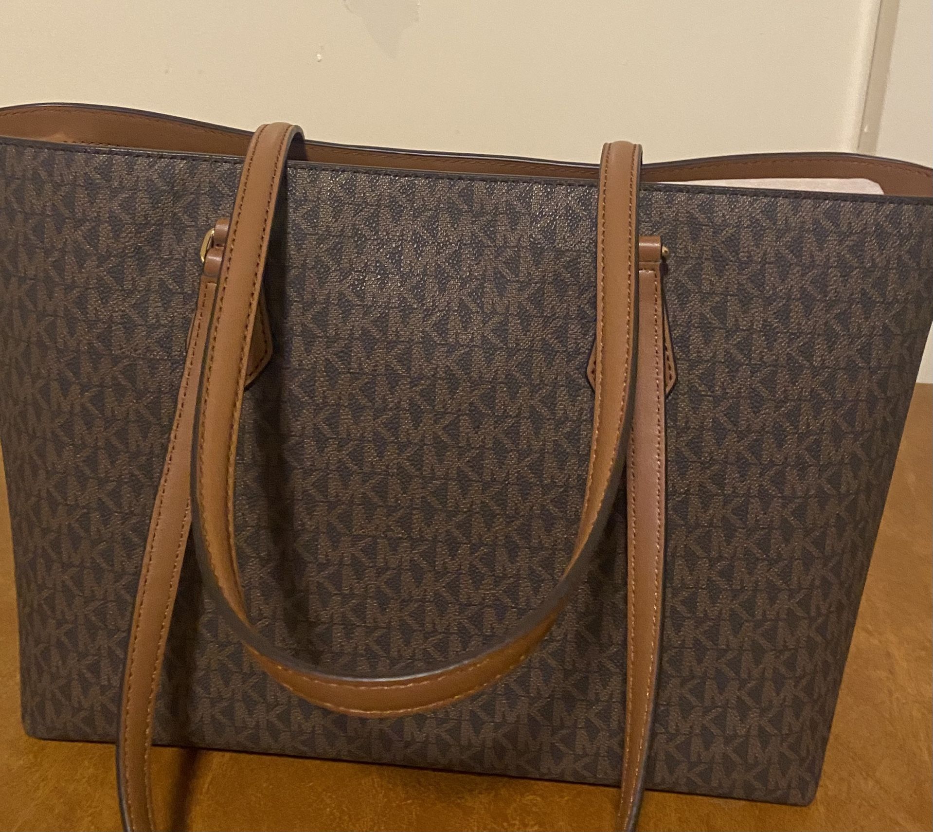 Michael Kors Tote