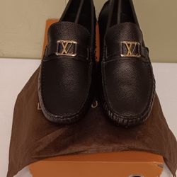 LOUIS VUITTON MENS SIZE 41 