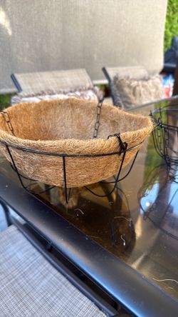 10” hanging baskets for plants