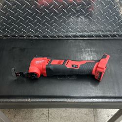 Milwaukee M18 18V Lithium-Ion Cordless Oscillating Multi-Tool 2626-20