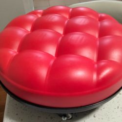 Lanstics Wheel Stool