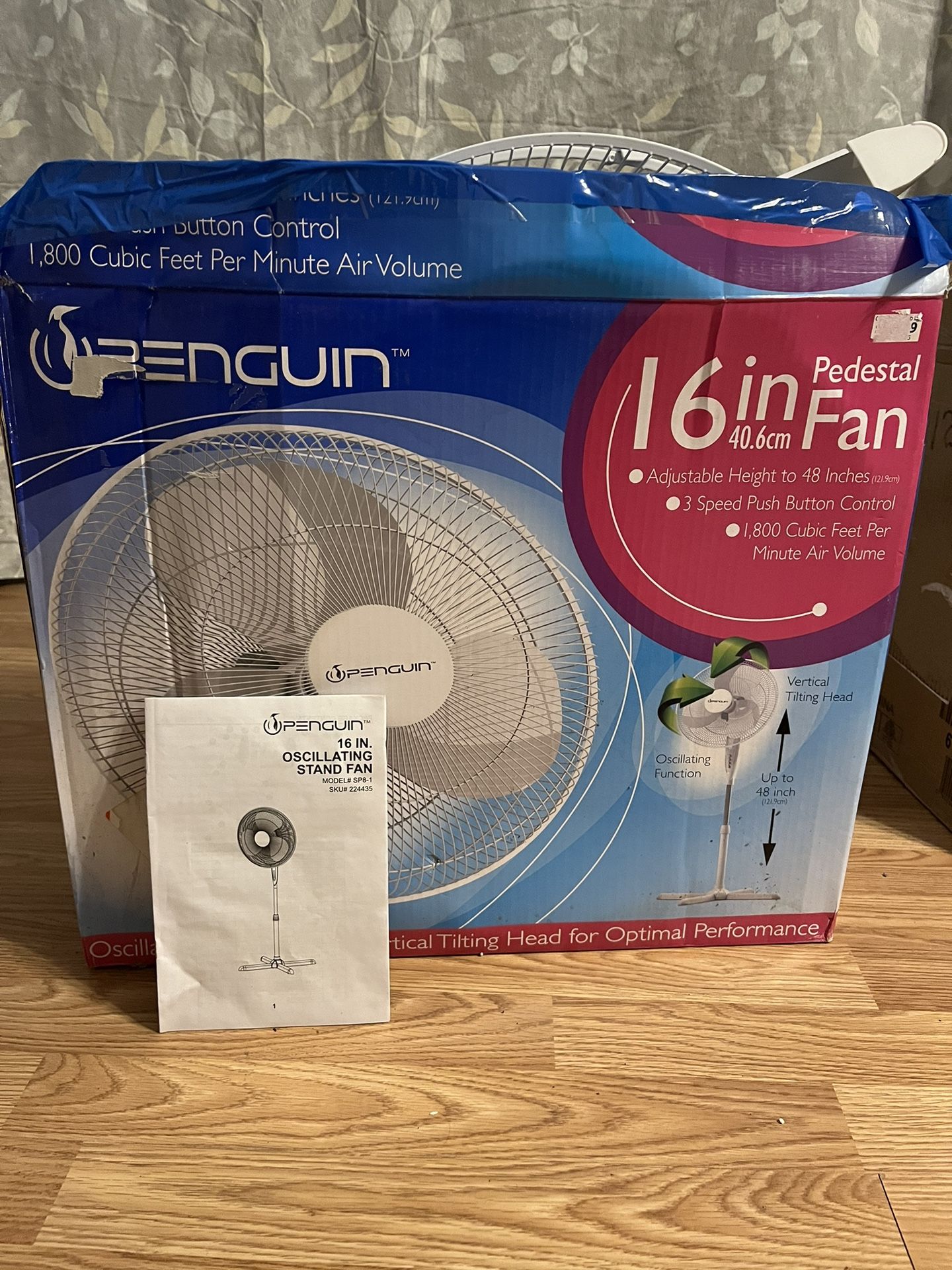 NEW OPEN BOX 16 INCH PEDESTAL FAN💨💨.  ALL METAL.  3 SPEEDS. TESTED.  PERFECT!!   ONLY $15 💰💰