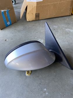 e90 passenger side mirror (tilts in reverse)