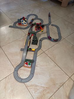Thomas & Friends Trackmaster Train Set with Cranky Thomas - See My Other Items 😃