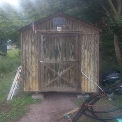 8X10 Wooden Storage Shed\building