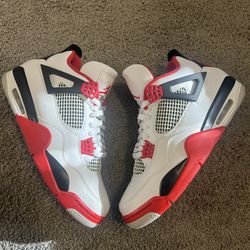 Jordan 4 “fire Red”