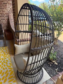 EGG PATIO SWIVEL CHAIR