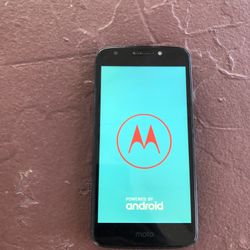 Motorola E4