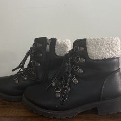 Girl Shoes Size 3