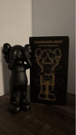 Kaws figures