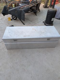 Trailer box