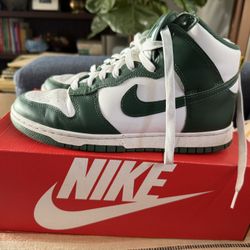 Nike Dunk High Retro