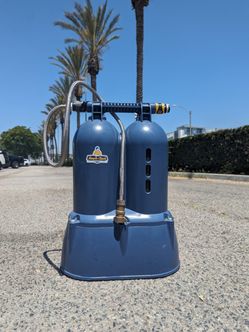 Simple Chuck dionized water filter