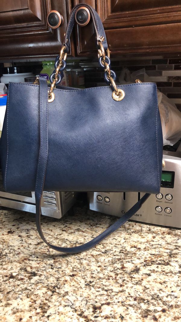 Purse Michael Kors brand new used 5 times (trade)$120 for Sale in Mesa, AZ - OfferUp