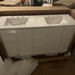 Glacier Bay Bannister 61 in. Double Sink White Bath Vanity with Granite-Look Colorpoint White Cultured Marble Top (Assembled) 