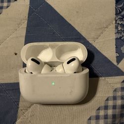 Apple AirPods Pro (2nd generation) 