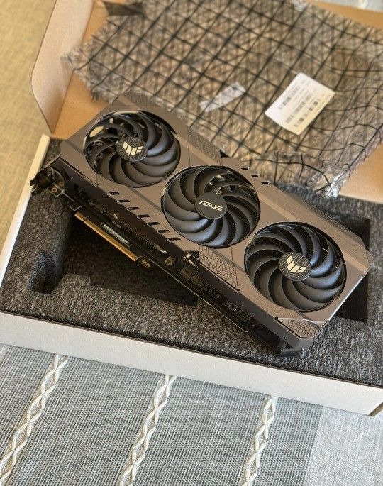 GeForce 4090 Asus Graphics Card